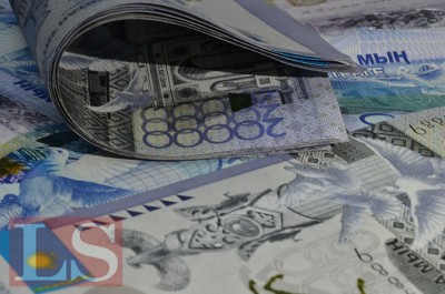 Казахстан увеличивает расход на оборону и урезает на образование &ndash; анализ