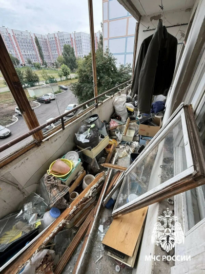 Хлопок газового баллончика выбил стекла на балконе челнинской многоэтажки