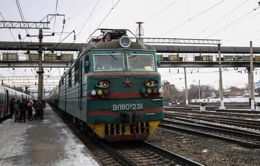 Проводник поезда избил контролера, обнаружившего незаконный багаж