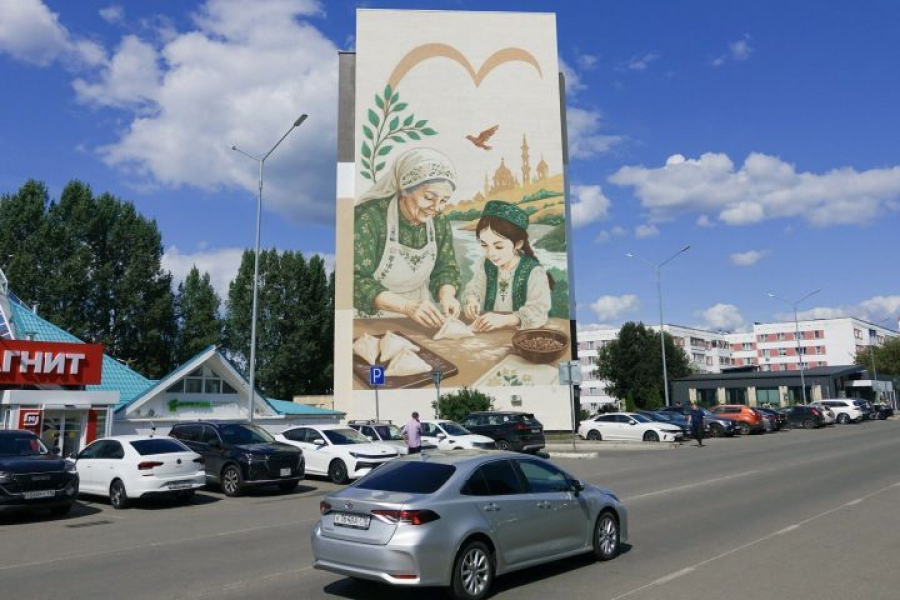 Продолжается голосование за мурал с эчпочмаком в Челнах