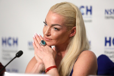 Волочкова с матом опровергла слухи об операции в клинике для бомжей