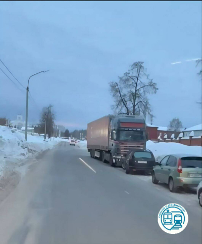 В Казани изменен маршрут автобуса №36 из-за неправильно припаркованных авто