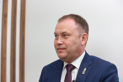 Губернатор Середюк выступил в защиту врачей новокузнецкого роддома, где умерли младенцы