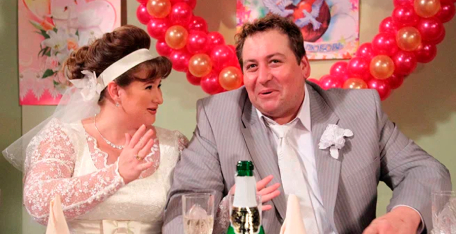 Актер Дужников заявил, что худеет с помощью маленьких порций