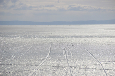 Ледовая дорога на Ольхон закрывается: власти назвали дату