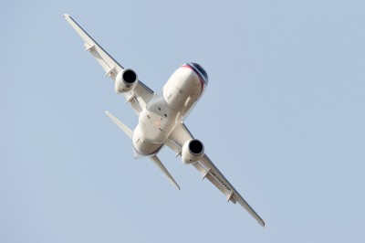 РИАН: Российские туристы 2 часа просидели в самолете в аэропорту Дубая