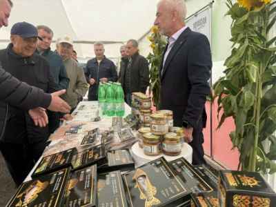 Минниханов облетел поля и оценил, как идут уборочные работы в Тетюшском районе РТ 14/08/2026 &ndash; Новости