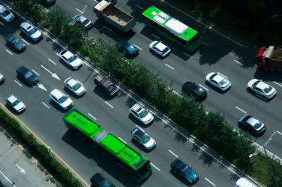 В Алматы вновь планируют повысить стоимость проезда в автобусах