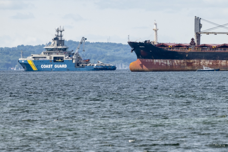 Два грузовых судна столкнулись в Финском заливе