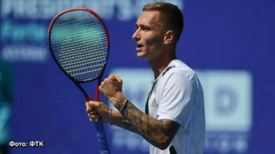 Евсеев проиграл полуфинал, но в парном разряде стал чемпионом