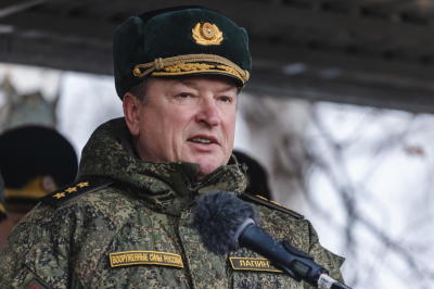 Генерал Лапин: &laquo;По&nbsp;количеству Героев России и&nbsp;госнаград Татарстан занимает лидирующее положение в&nbsp;России&raquo;