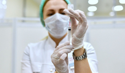 Акции Moderna взлетели на 159% после успешных испытаний вакцины от меланомы