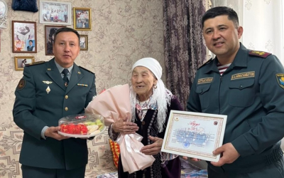 Ветерану тыла выразили благодарность в преддверии 80-летия Победы