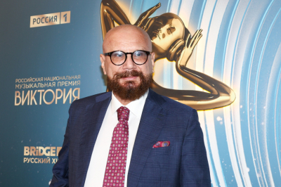 &laquo;Отправить окопы копать&raquo;: Ковалев о Пугачевой, Чубайсе и рокерах-иноагентах