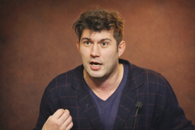 &laquo;Никогда не бил Арину&raquo;: Алибасов о скандалах с женой и страхе за дочку