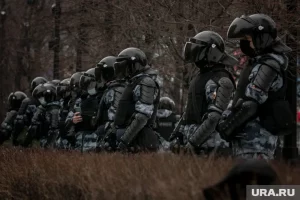 Во Франции массово закрываются лицеи из-за хаоса в стране