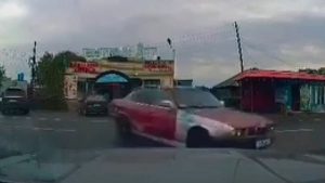 Водителя BMW с фамилией Займидорога арестовали в Семее (видео)