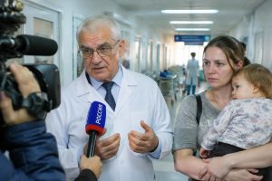 Рожающие пенсионеры спасут Родину? Почему Россия теряет по полмиллиона человек в год