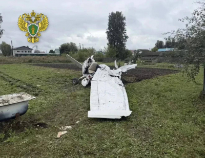 Прокуратура начала проверку после падения самолета и смерти двух человек