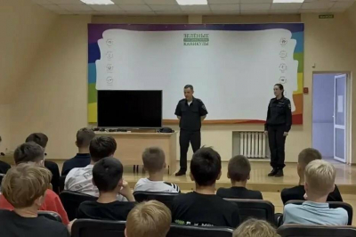 Татарстанским подросткам в МВД рассказали о вреде наркотиков и алкоголя