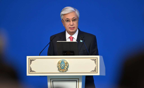 Президент поздравил с открытием Августовской конференции учителей