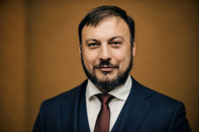 Наследники Лавленцева: кто контролирует финансовые потоки крупнейших федеральных строек после ухода осужденного за мошенничество и растрату на 3,3 миллиардов топ-менеджера