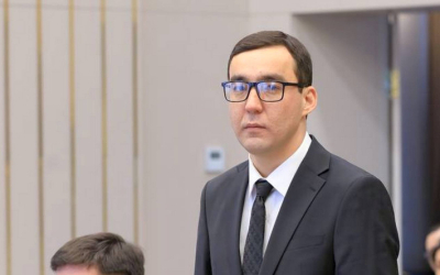Больше 10 квартир из госфонда помог приватизировать чиновник, считает следствие