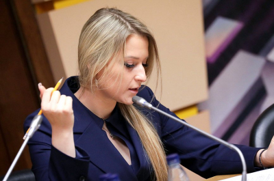 Лантратова: ВСУ били по колледжу в Старобельске во время спасательных работ