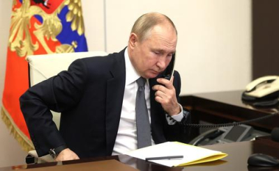 Путин и Пезешкиан обсудили по телефону ситуацию на Ближнем Востоке