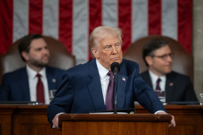 Трамп расширил список стран с запретом на въезд в США